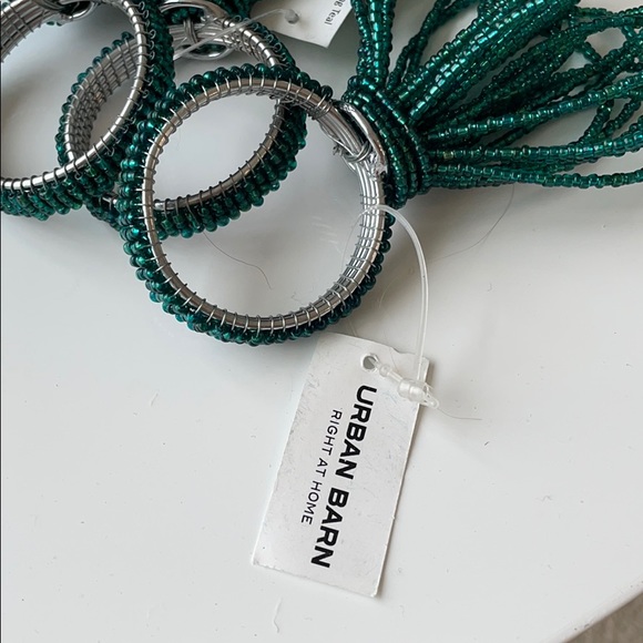 6 urban barn beaded napkin rings - Picture 3 of 4